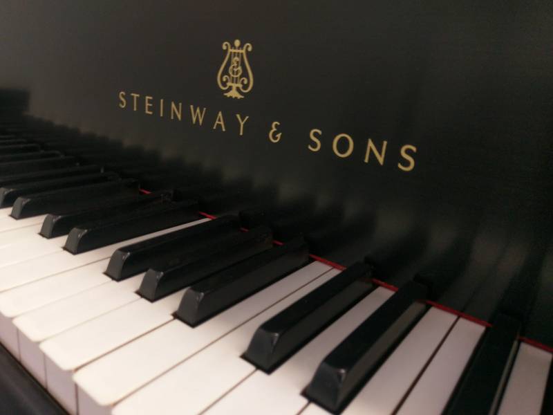 Recherche un accordeur spécialiste Steinway & Sons à Saint Germain en Laye 78100